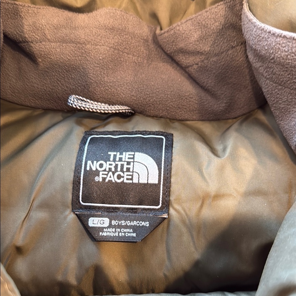 The North Face Kids Army Green Parka - Picture 4 of 7